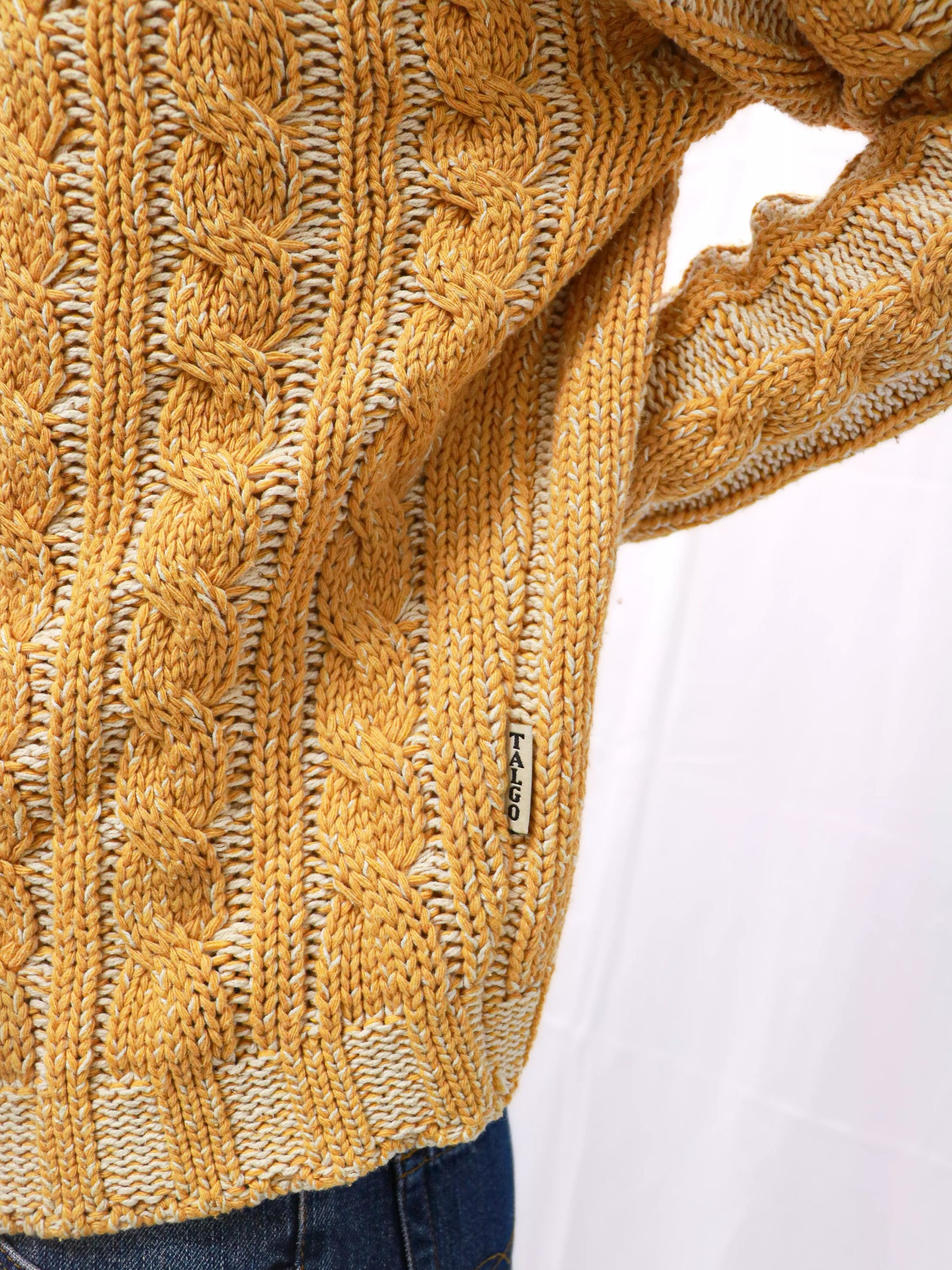 TRICOT COL ROULÉ JAUNE