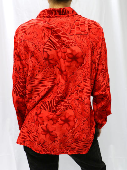 CHEMISE ROUGE À MOTIFS