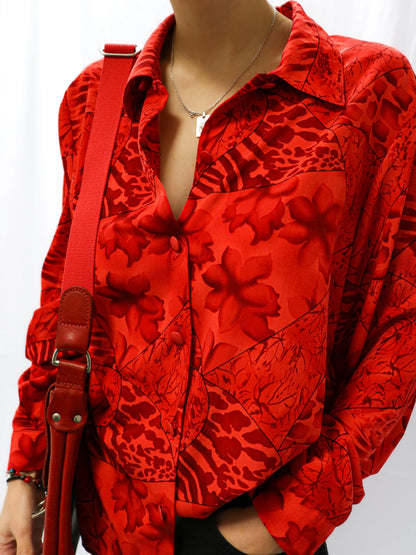 CHEMISE ROUGE À MOTIFS