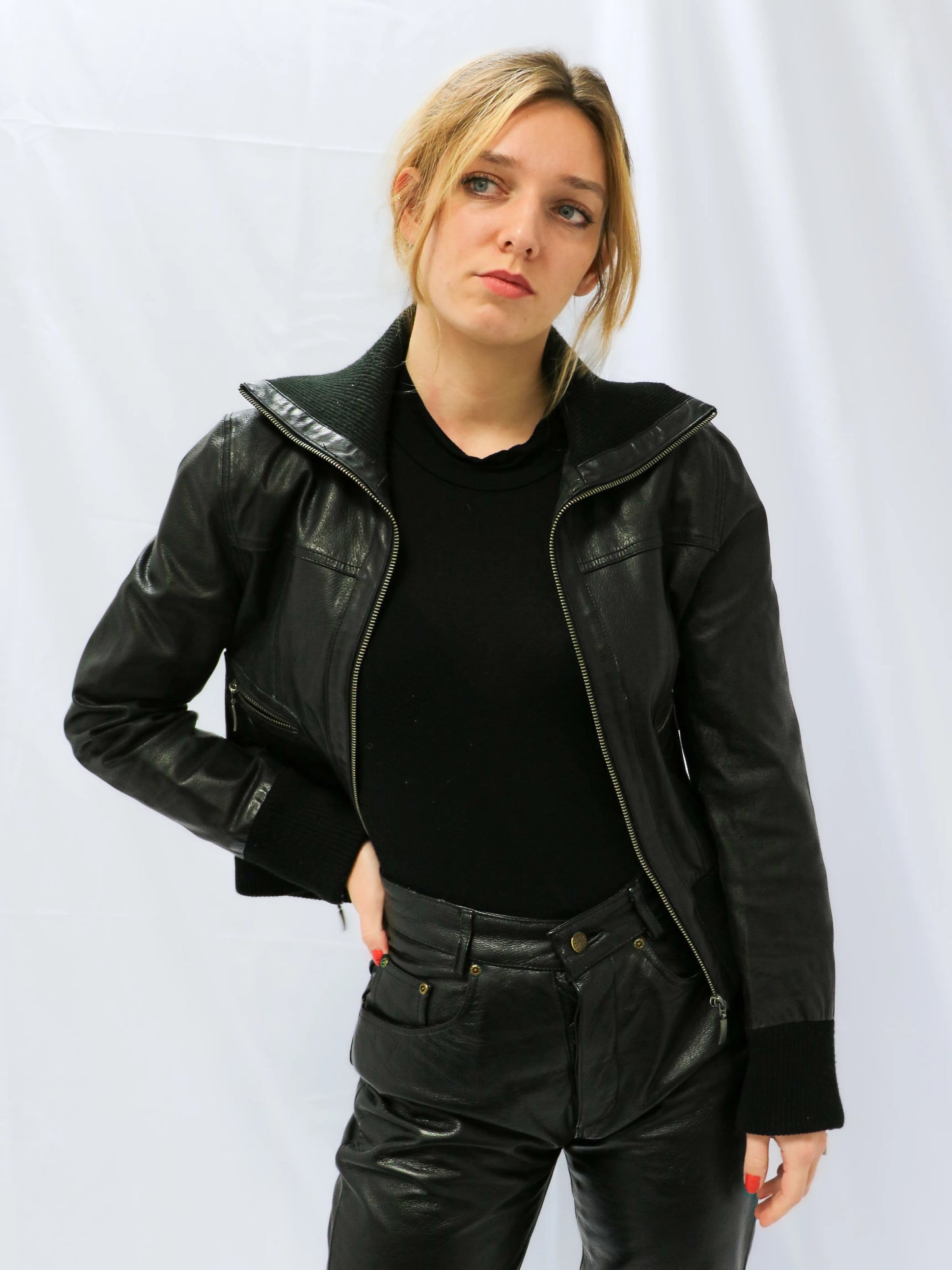 BOMBERS EN CUIR NOIR